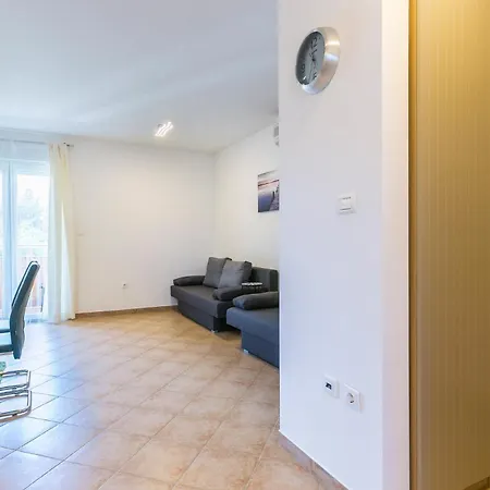 Fucane - Ella - Mpolo Appartement *