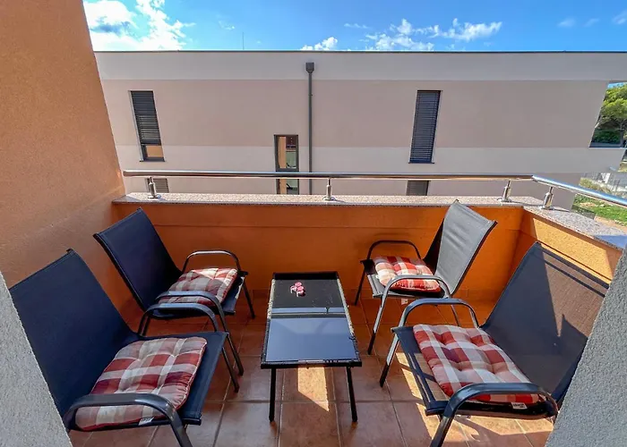 Appartement Fucane - Ella - Mpolo *