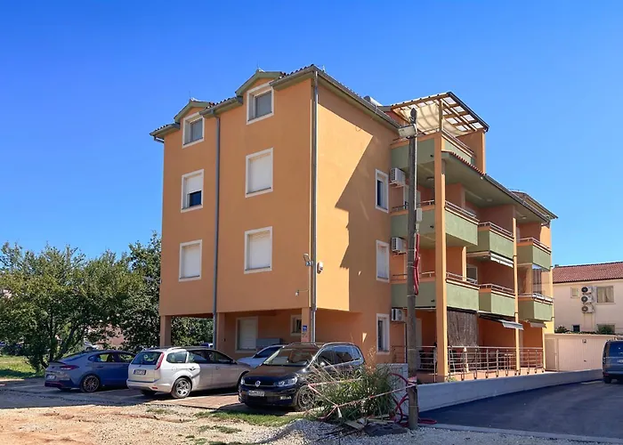 Fucane - Ella - Mpolo 메덜린